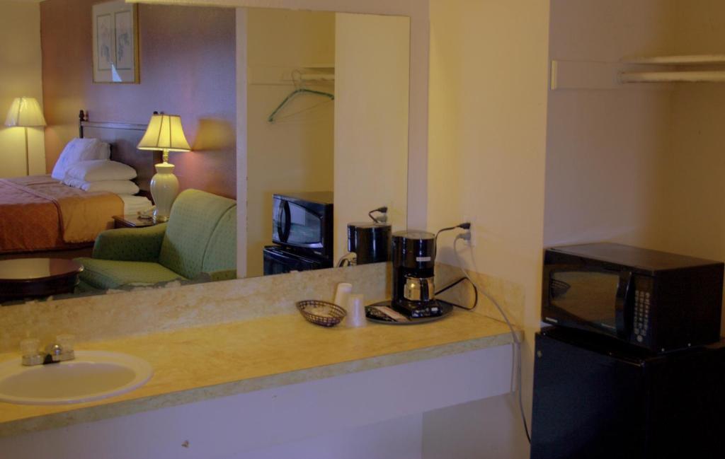 Somerville Inn And Suites 객실 사진